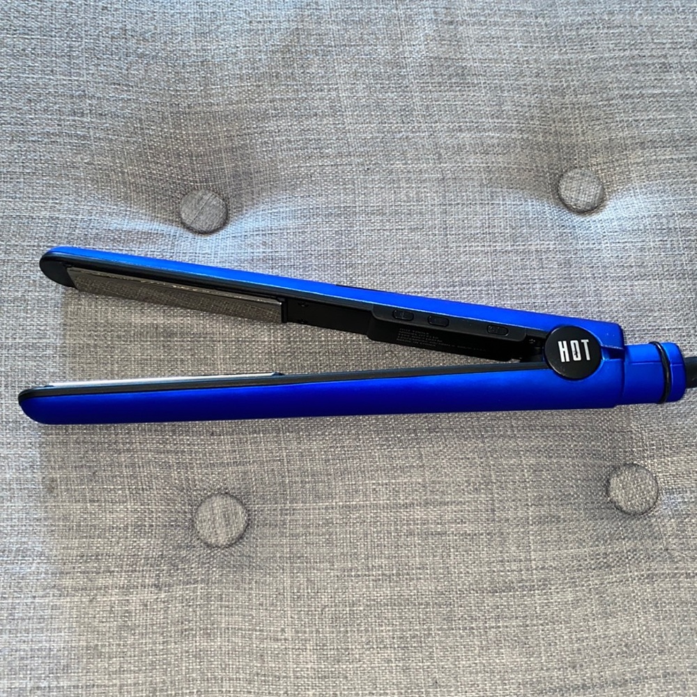 Hot Tools Flat Iron
